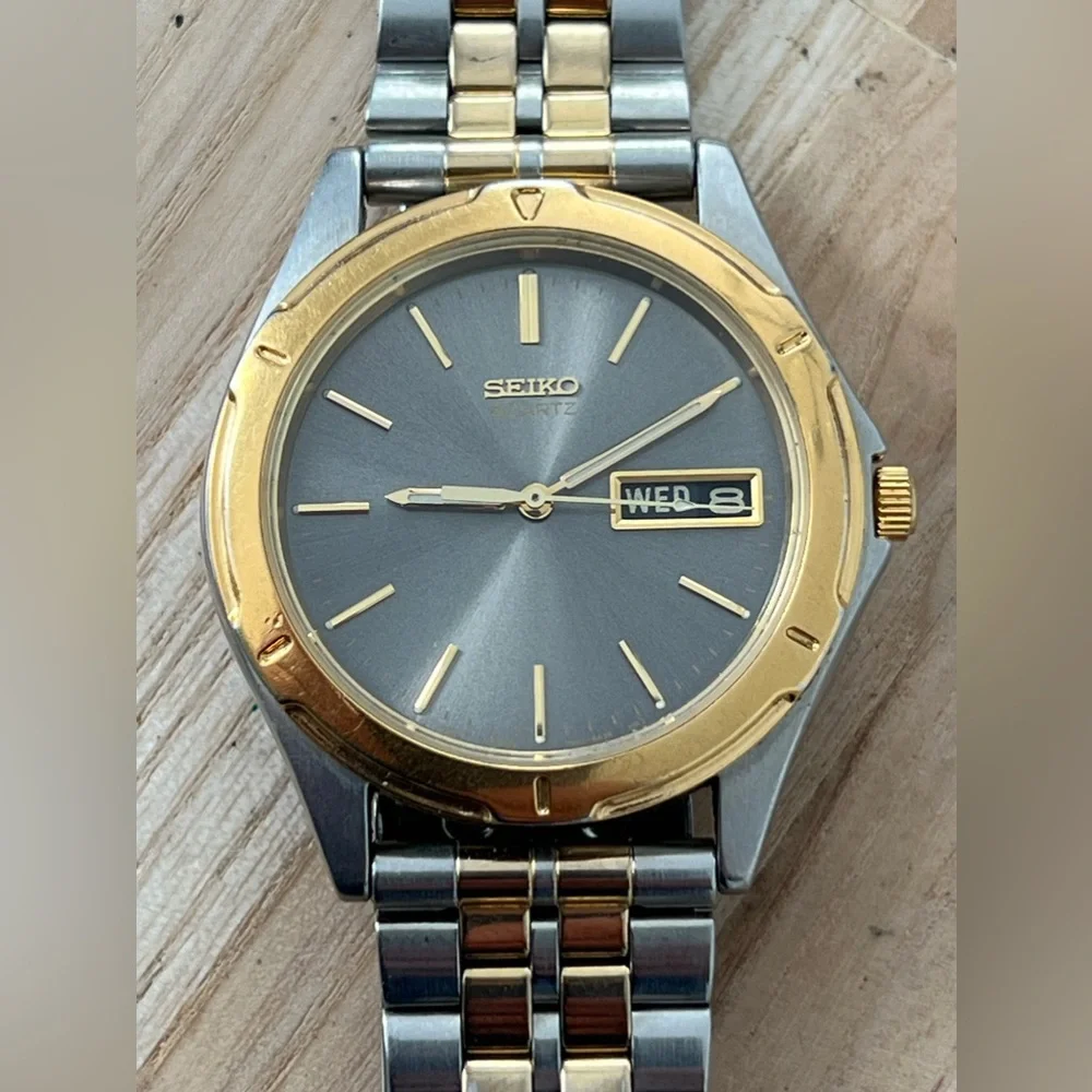 Seiko Men’s Watch Vintage Gray Dial Day Date Windows Two-Tone Stainless Bracelet